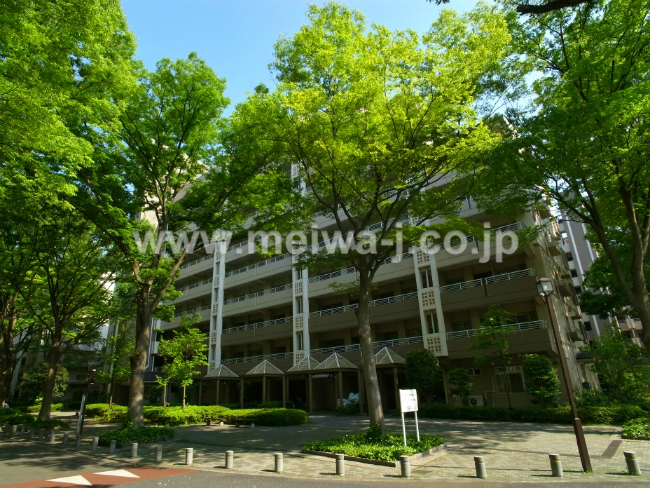 UR府中グリーンハイツ6号棟の外観写真