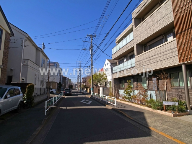 ジャルダンデオトンヌ現地